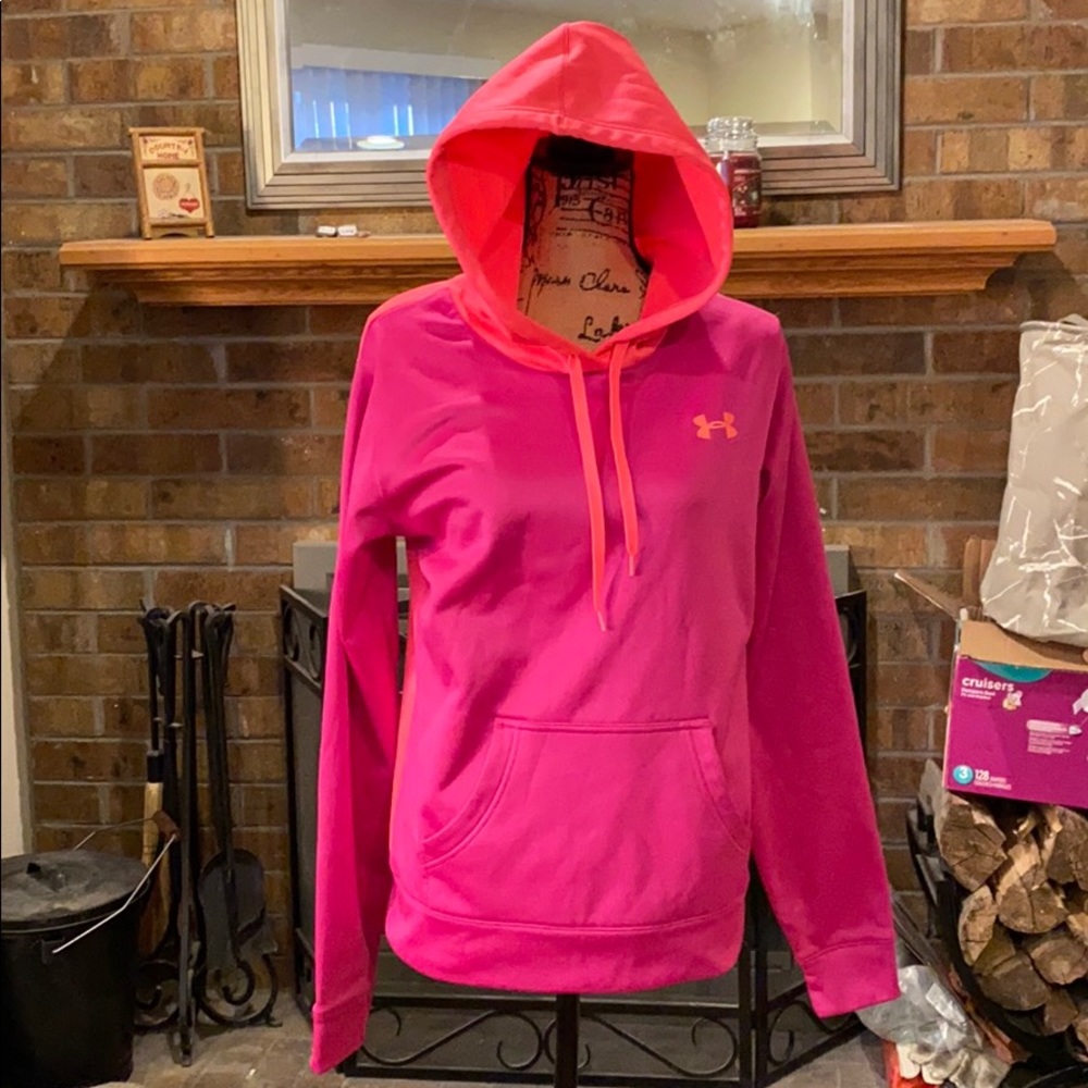 Under Armour Pull over hoodie